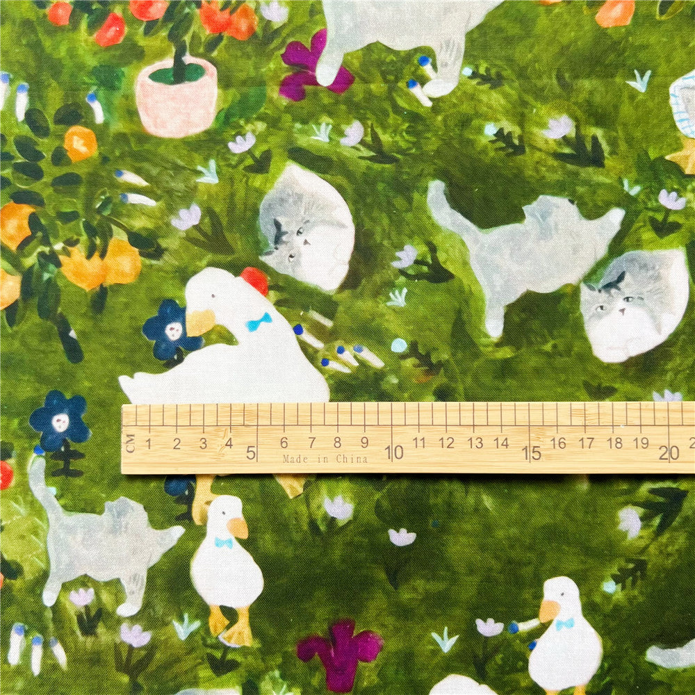 Oil painting grass, cat, duck, printed cotton cloth, hat mouth, gold bag fabric, children's dress, bookclothes, tablecloth